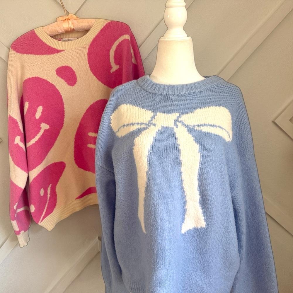 Altar'd State A New Day Med. Knit cozy smiley Bow knit sweater bundle feminine